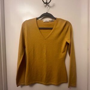 Neiman Marcus Cashmere Collection - Size Small